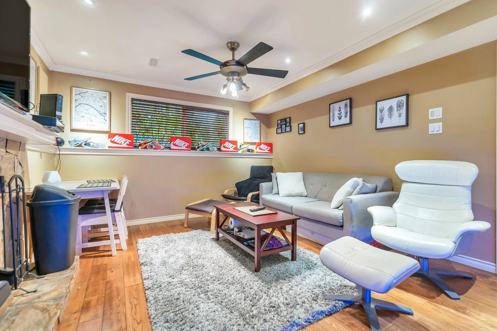 Listing Image 22