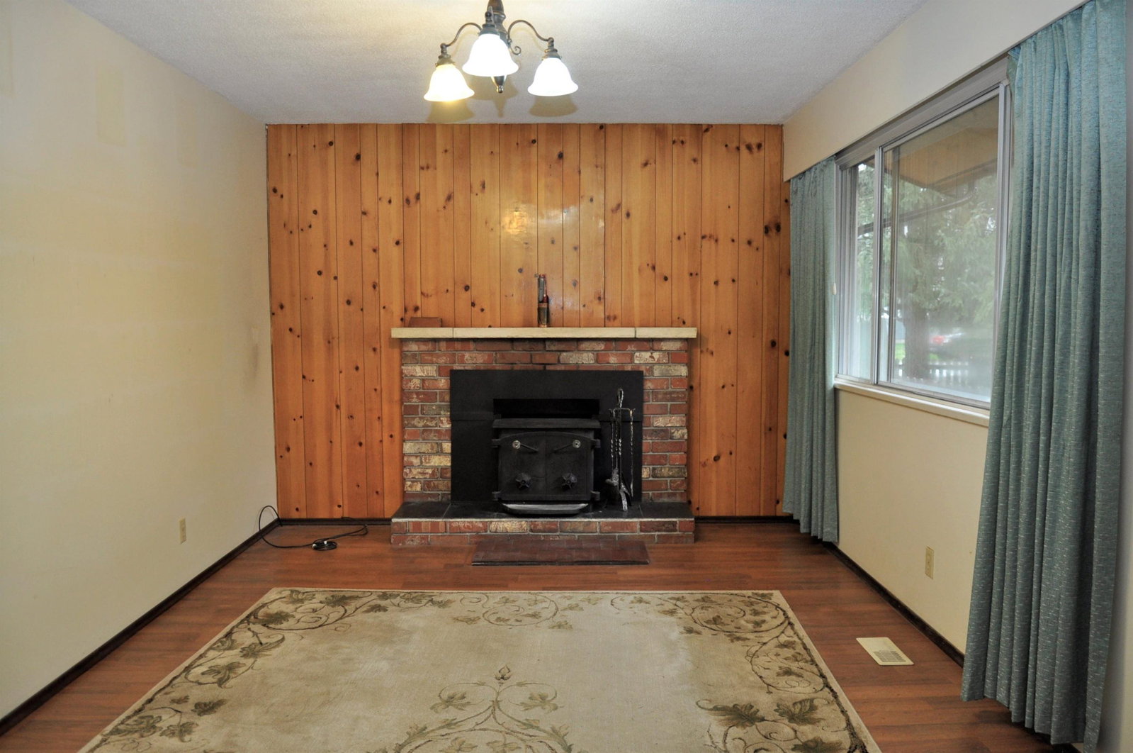 Listing Image 9