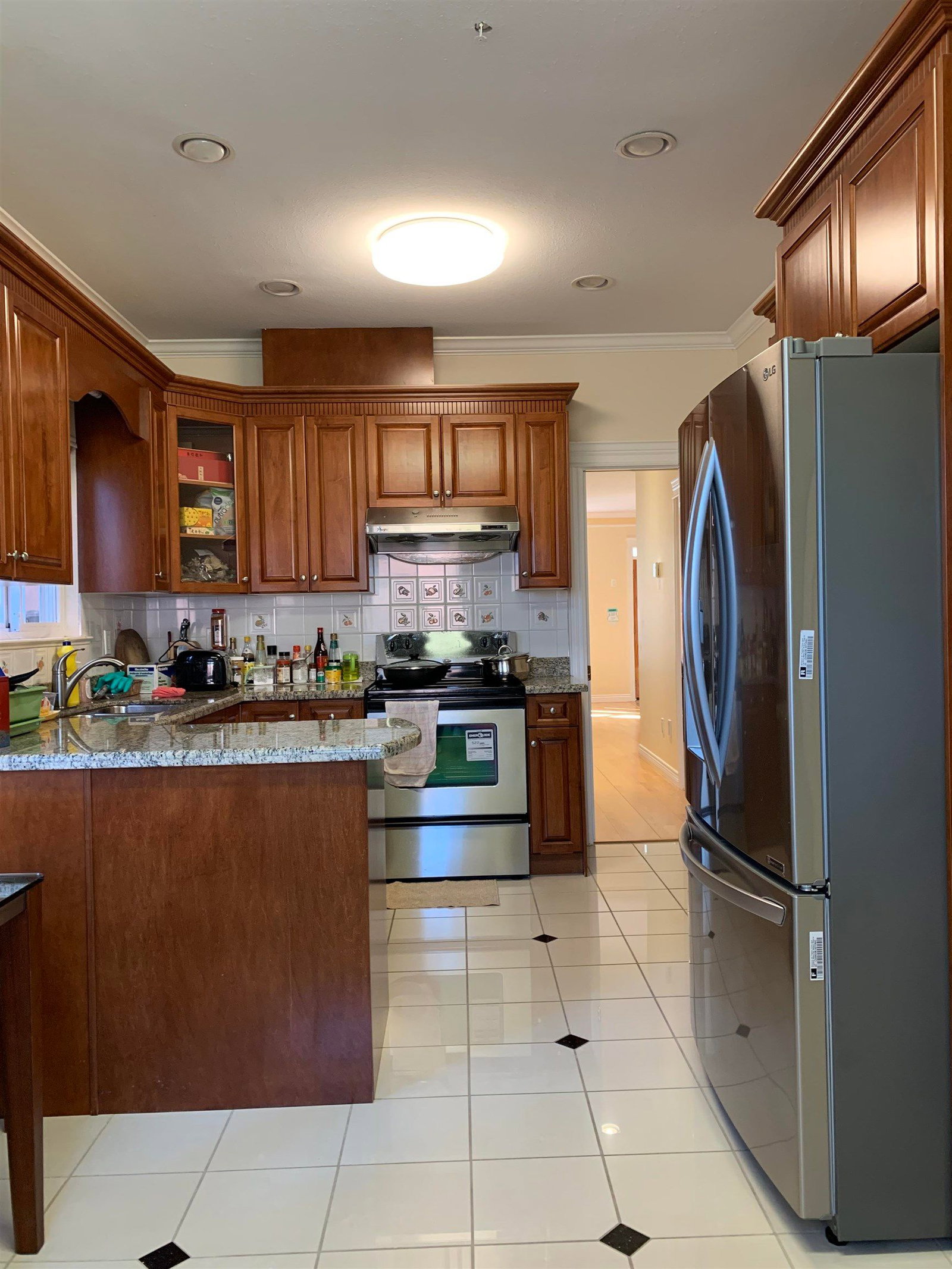 Listing Image 6