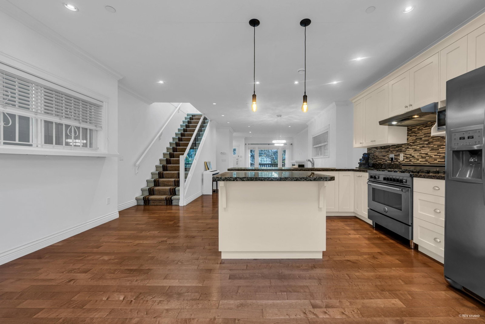 Listing Image 14