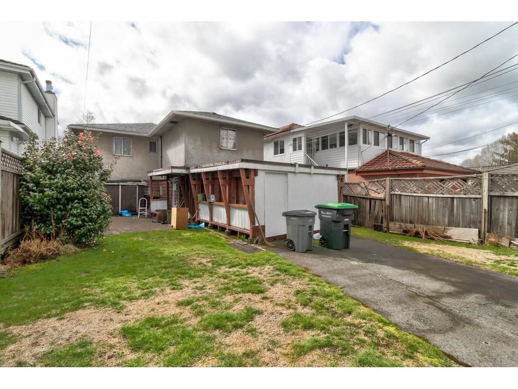 Listing Image 6