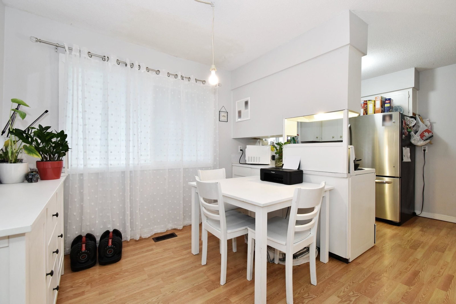 Listing Image 5