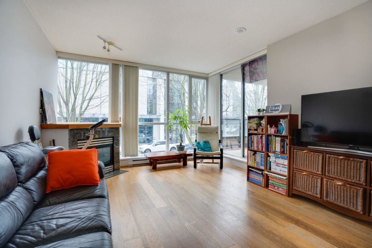 Listing Image 5
