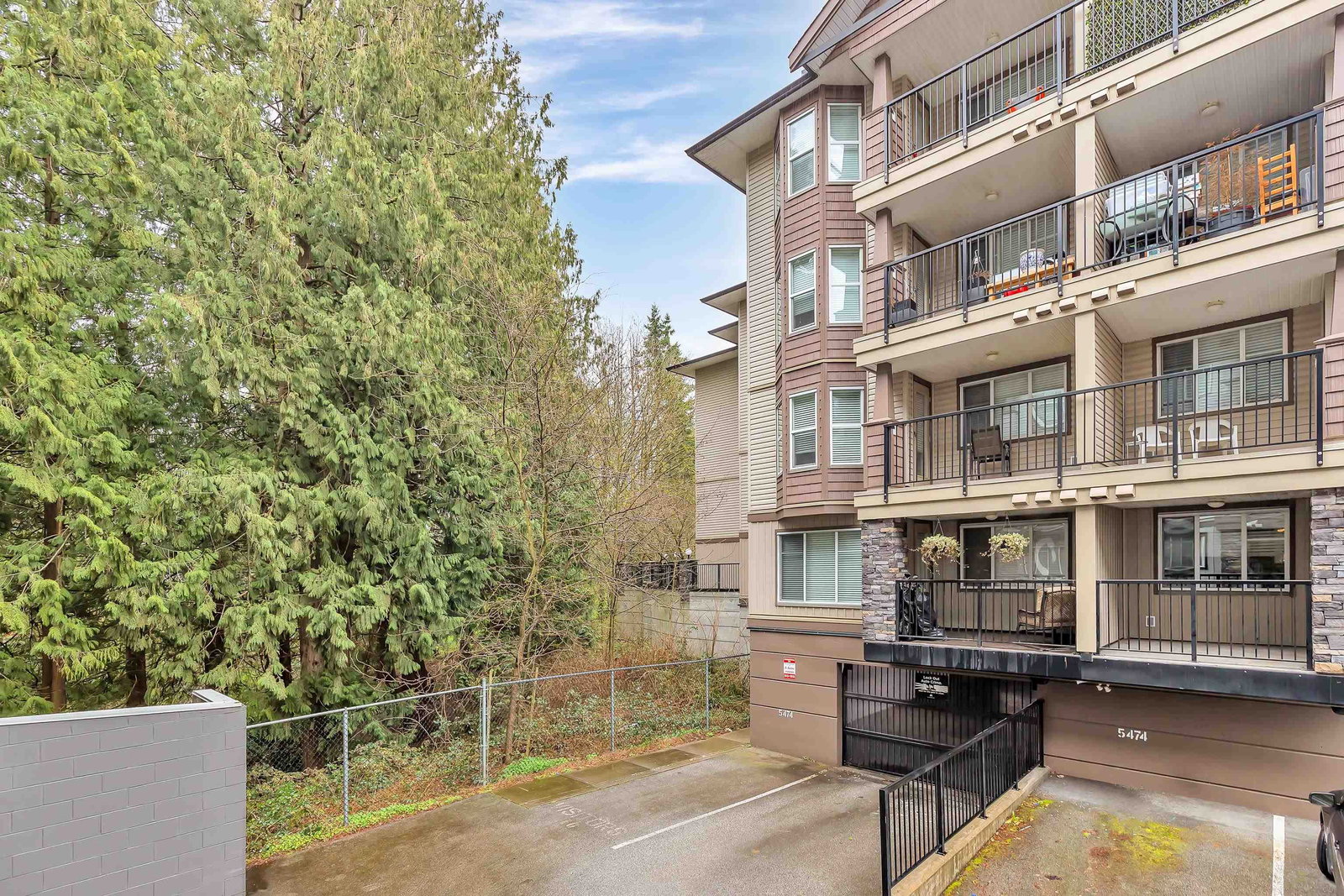 Listing Image 20
