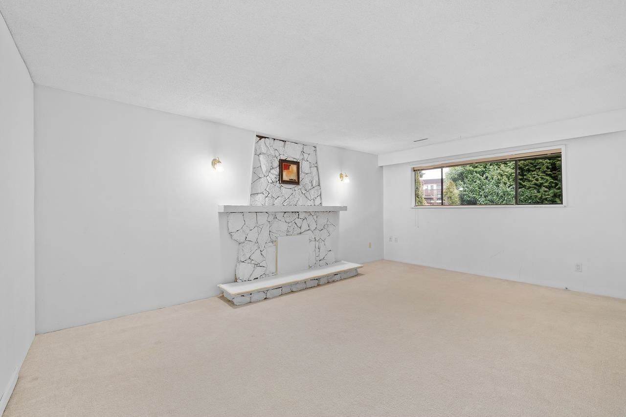 Listing Image 28