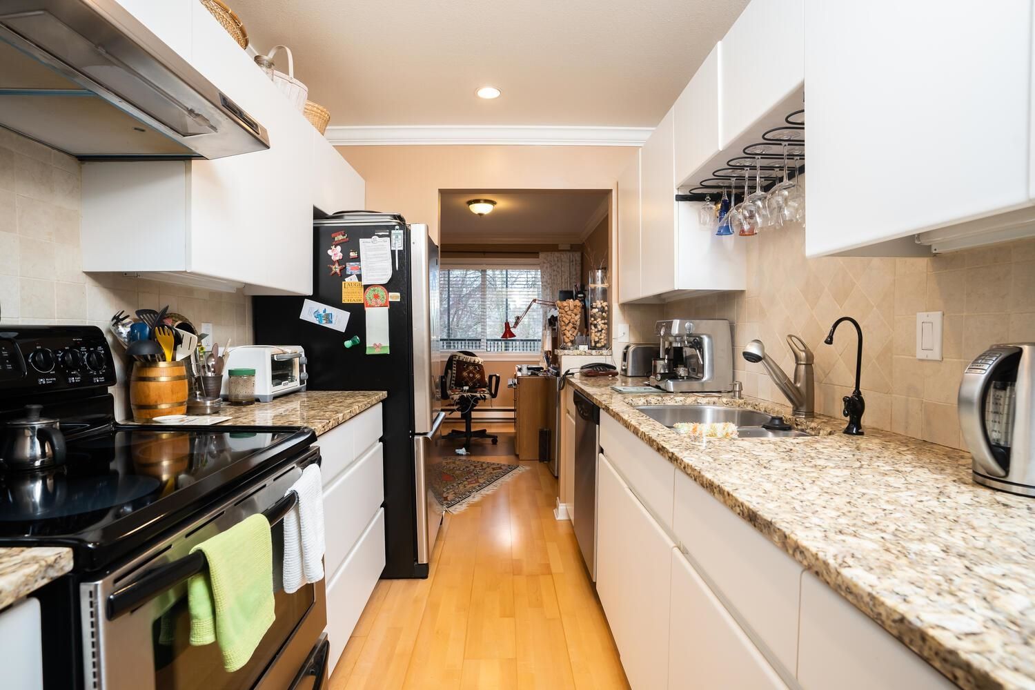 Listing Image 16