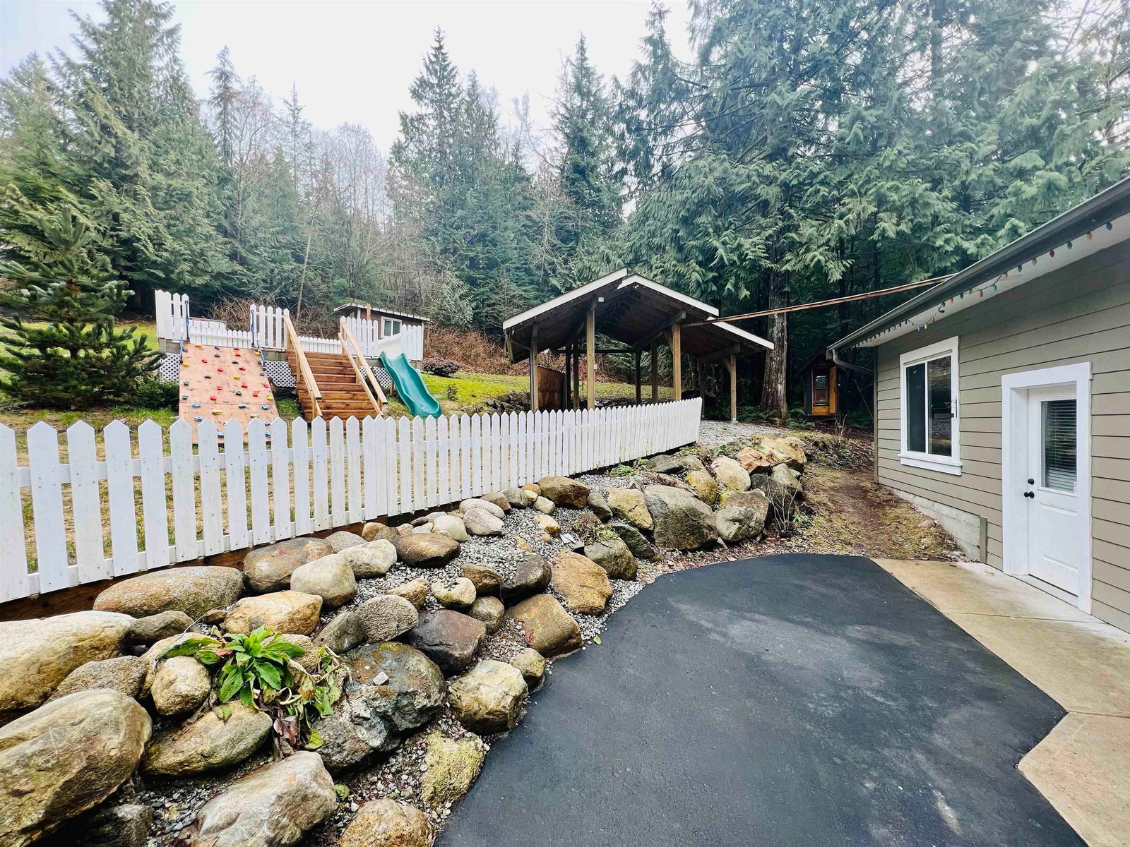 Listing Image 27