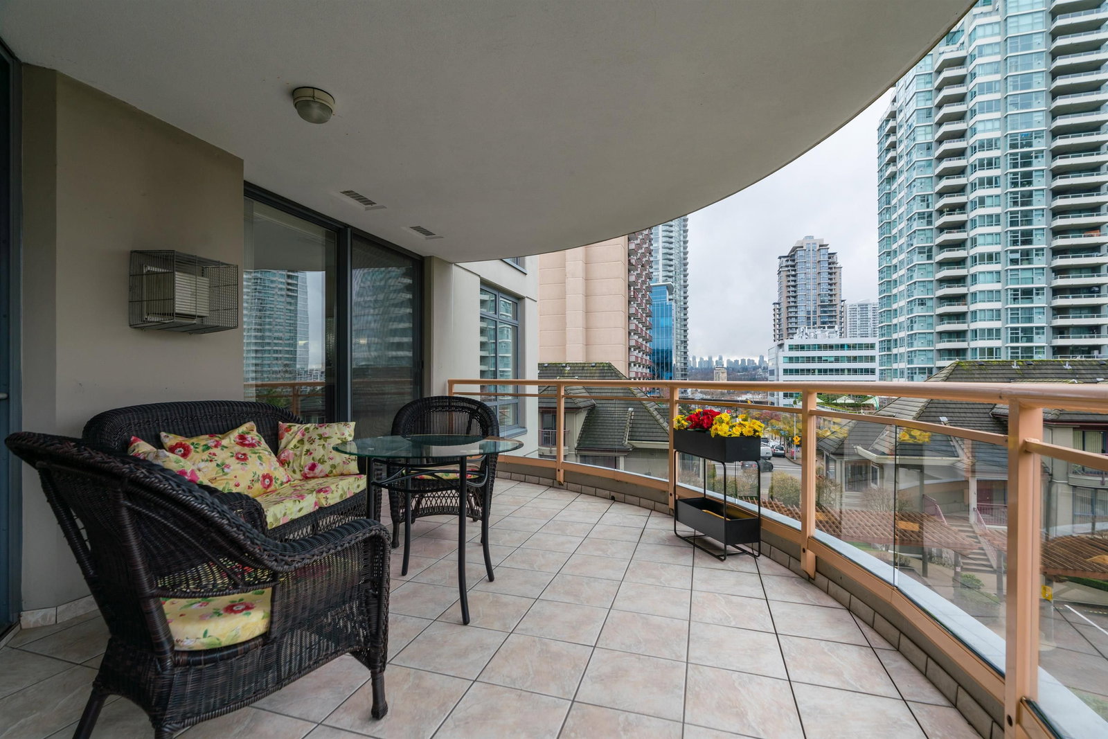 Listing Image 25