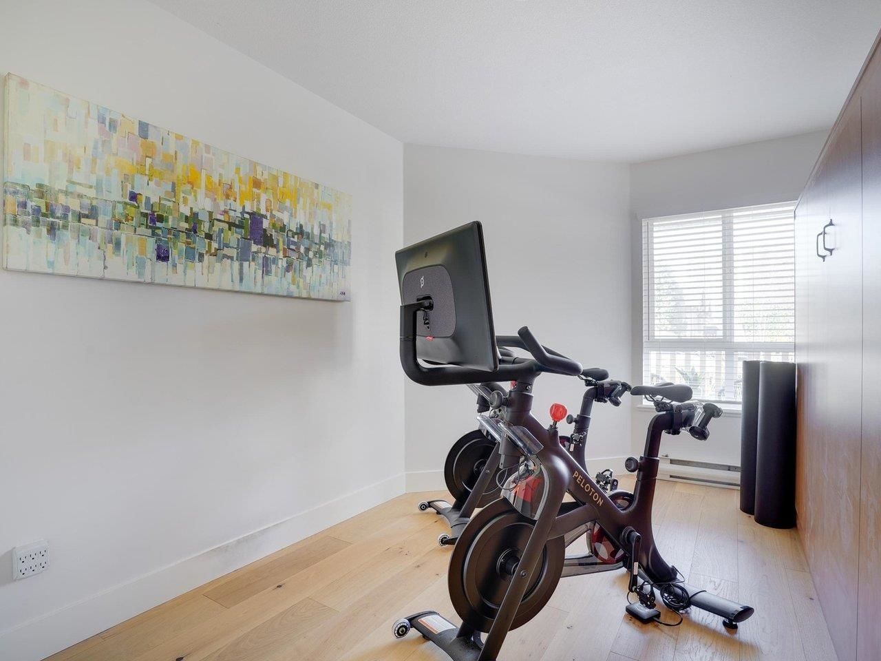 Listing Image 15