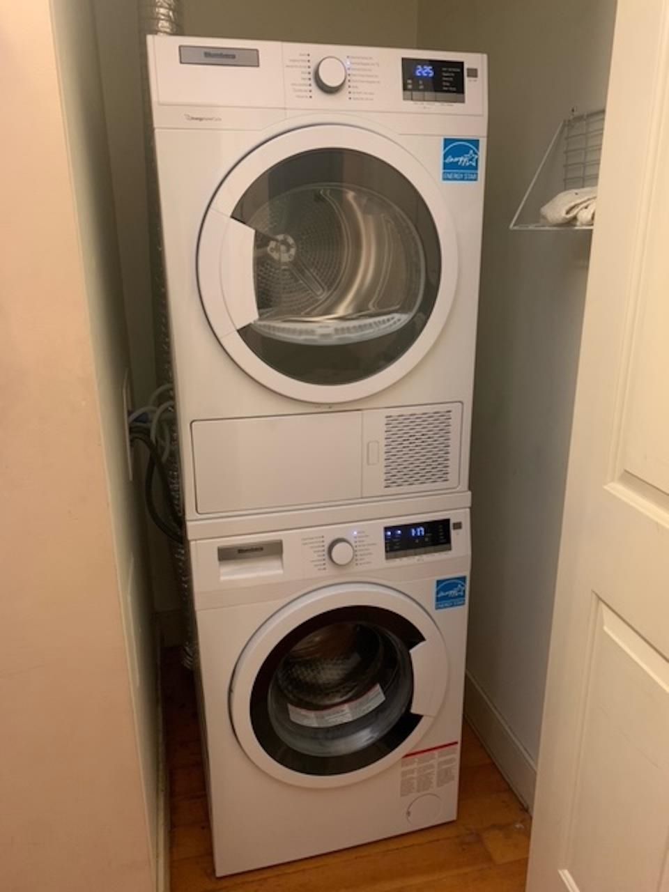 Listing Image 17