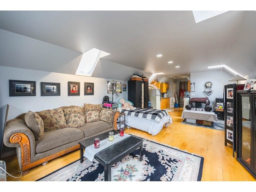 Listing Image 31