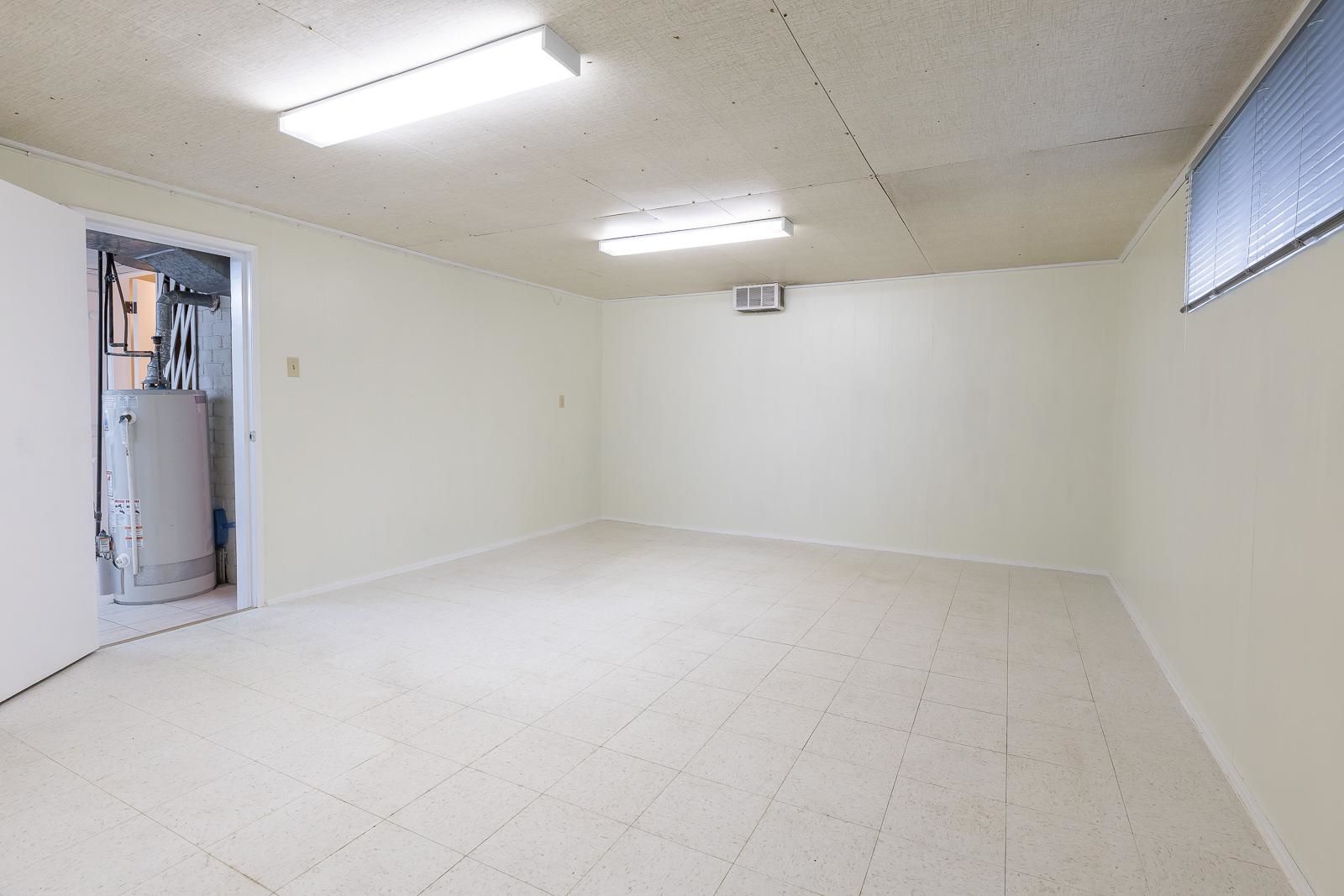 Listing Image 27