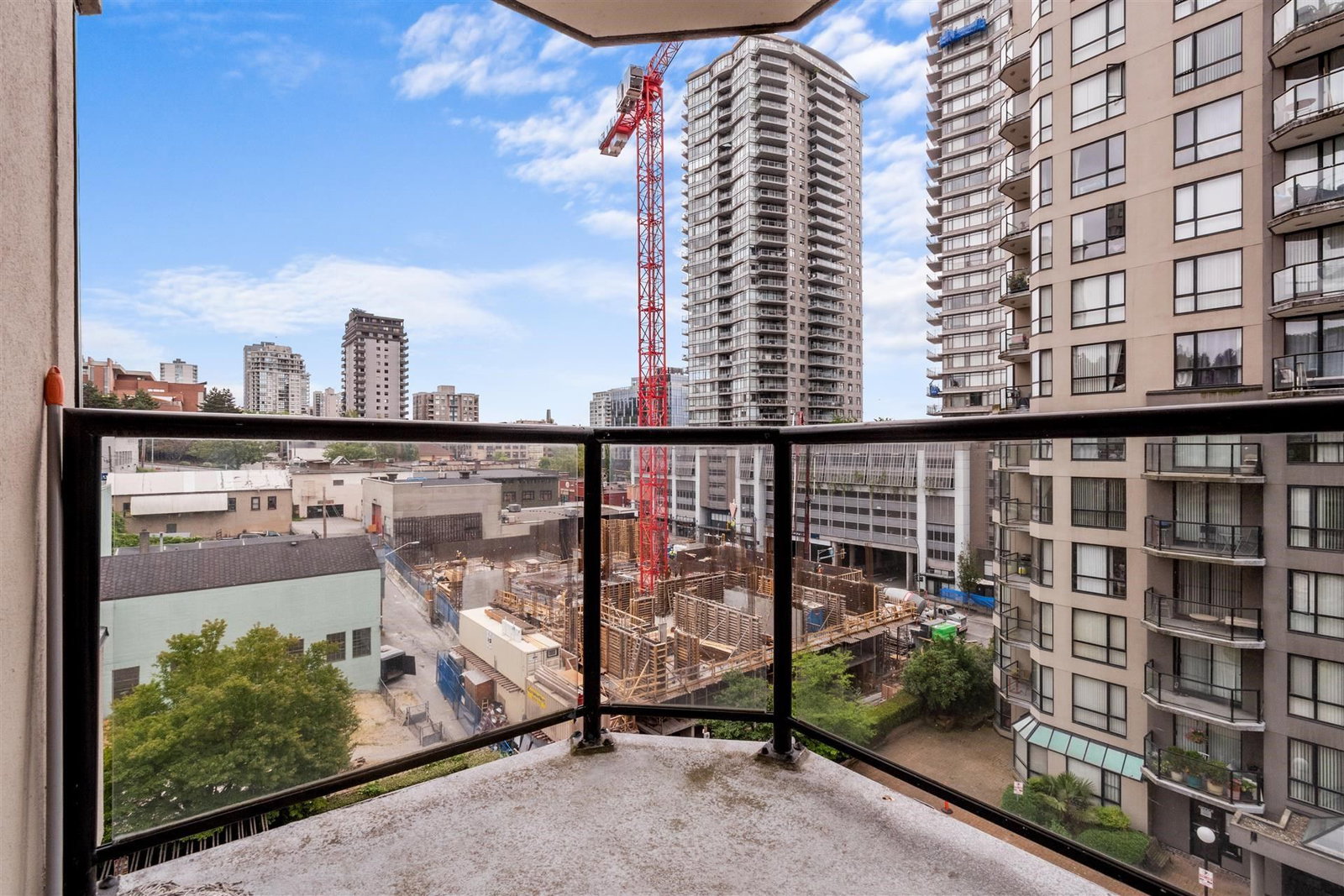 Listing Image 12