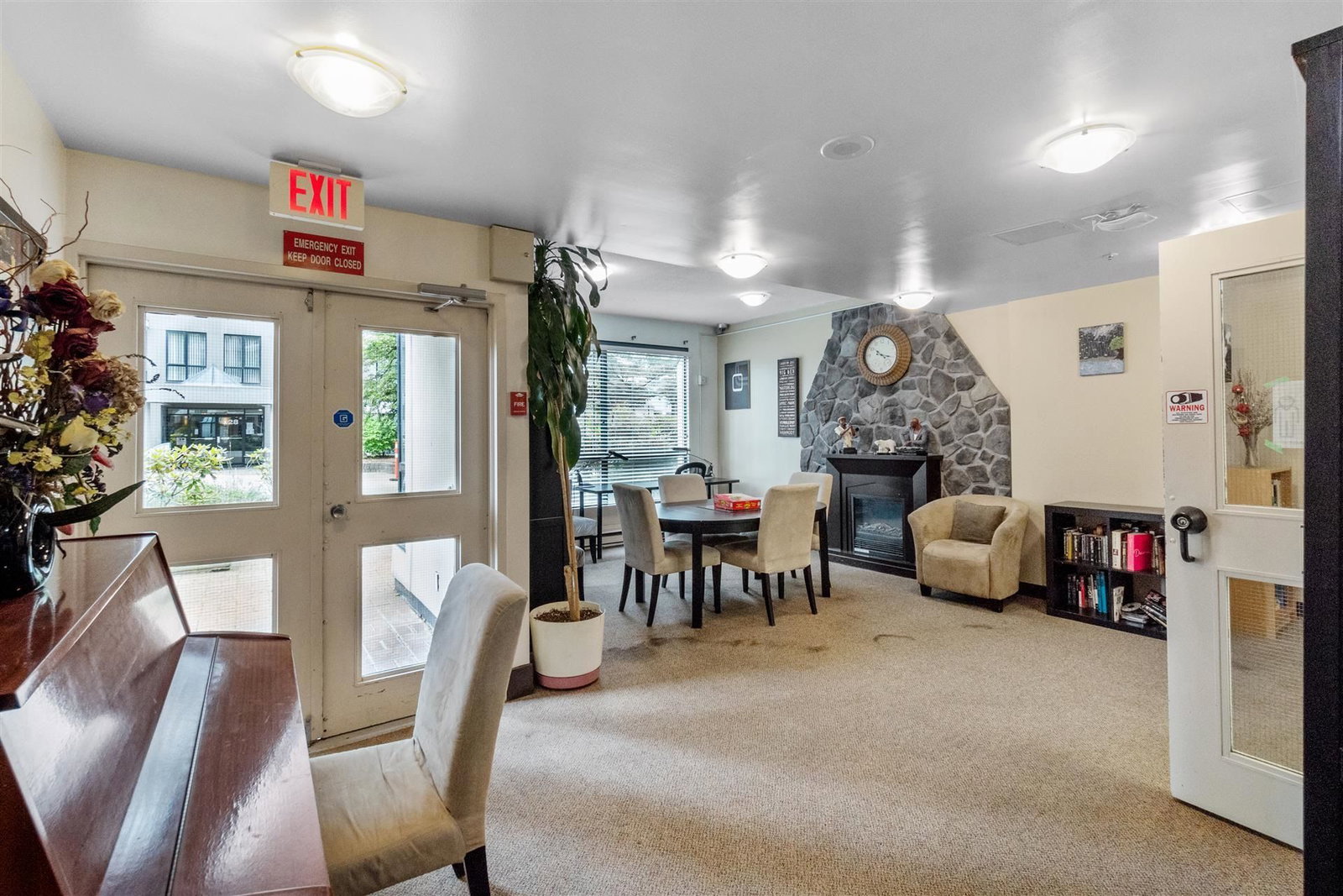 Listing Image 18