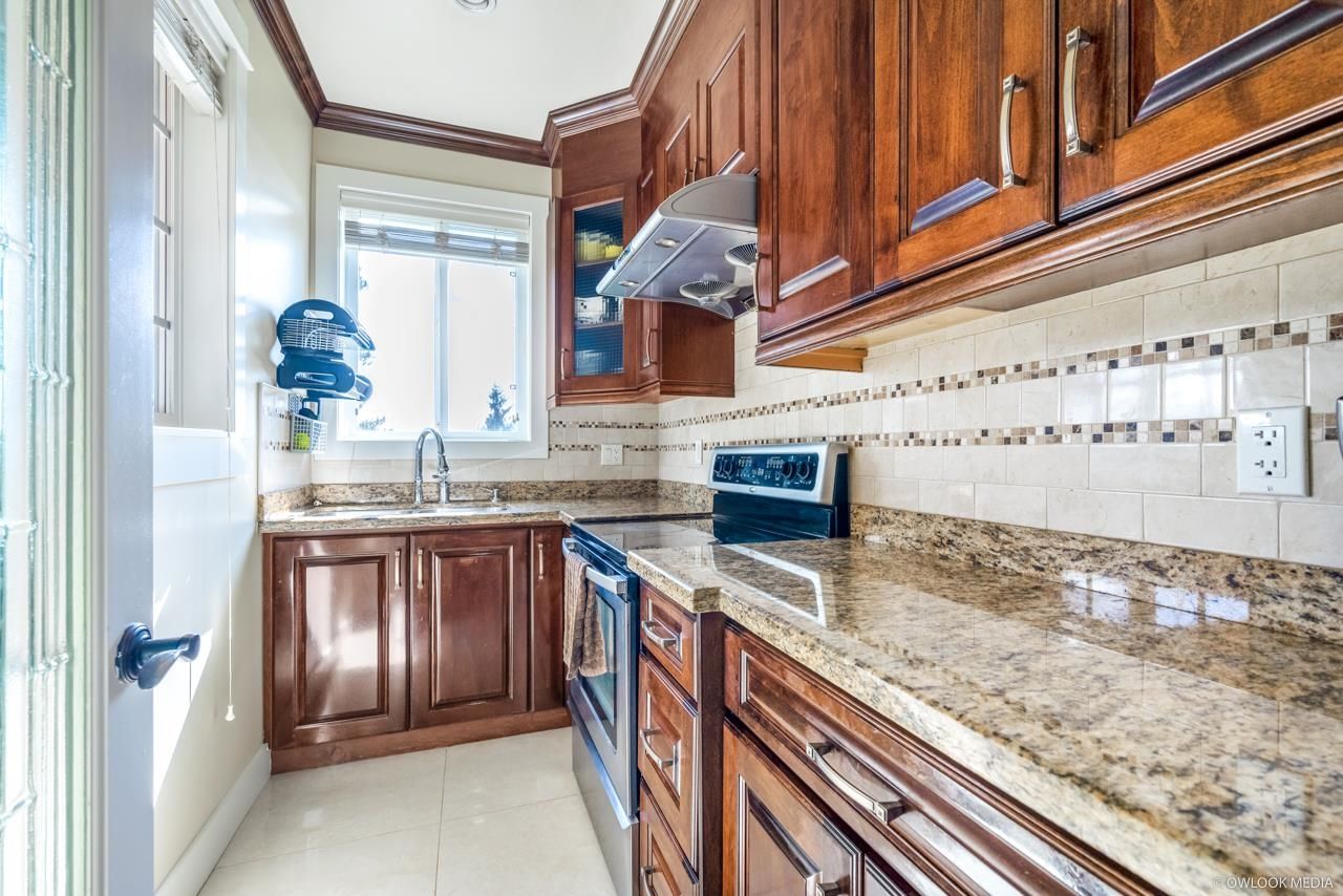 Listing Image 11
