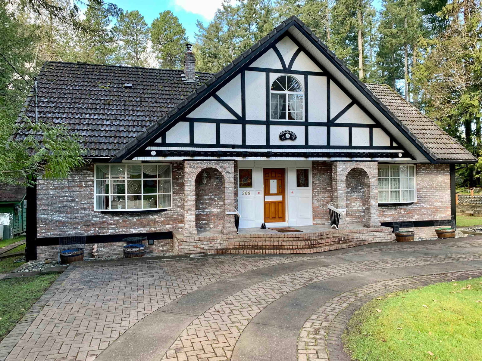 Listing Image 1