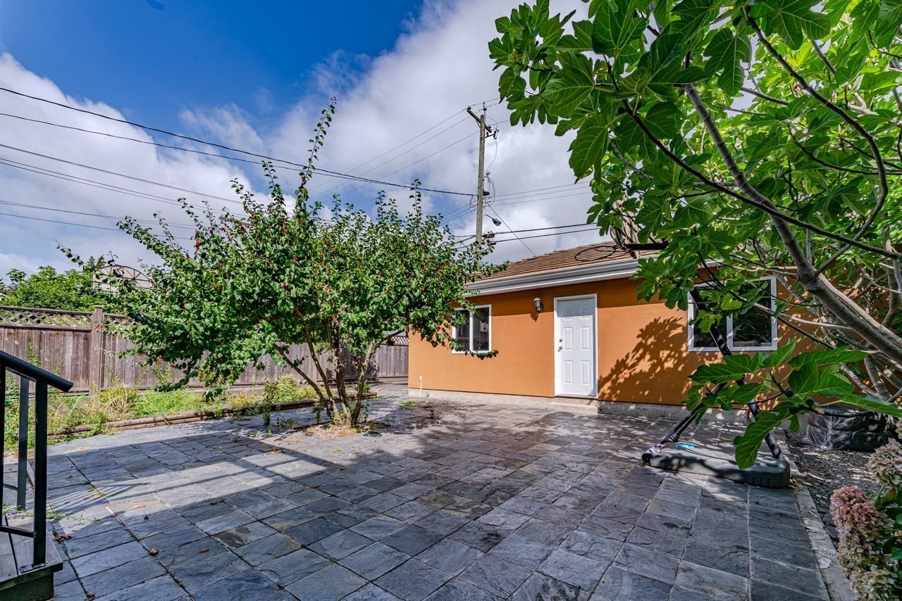 Listing Image 37