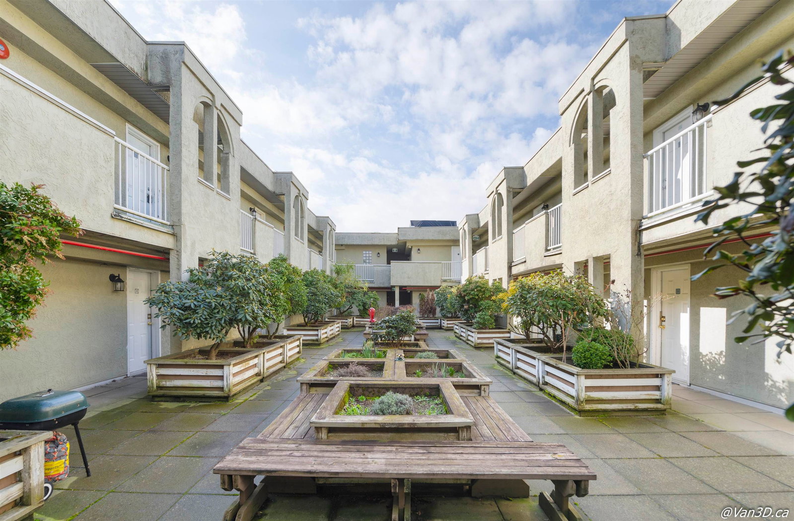 Listing Image 14