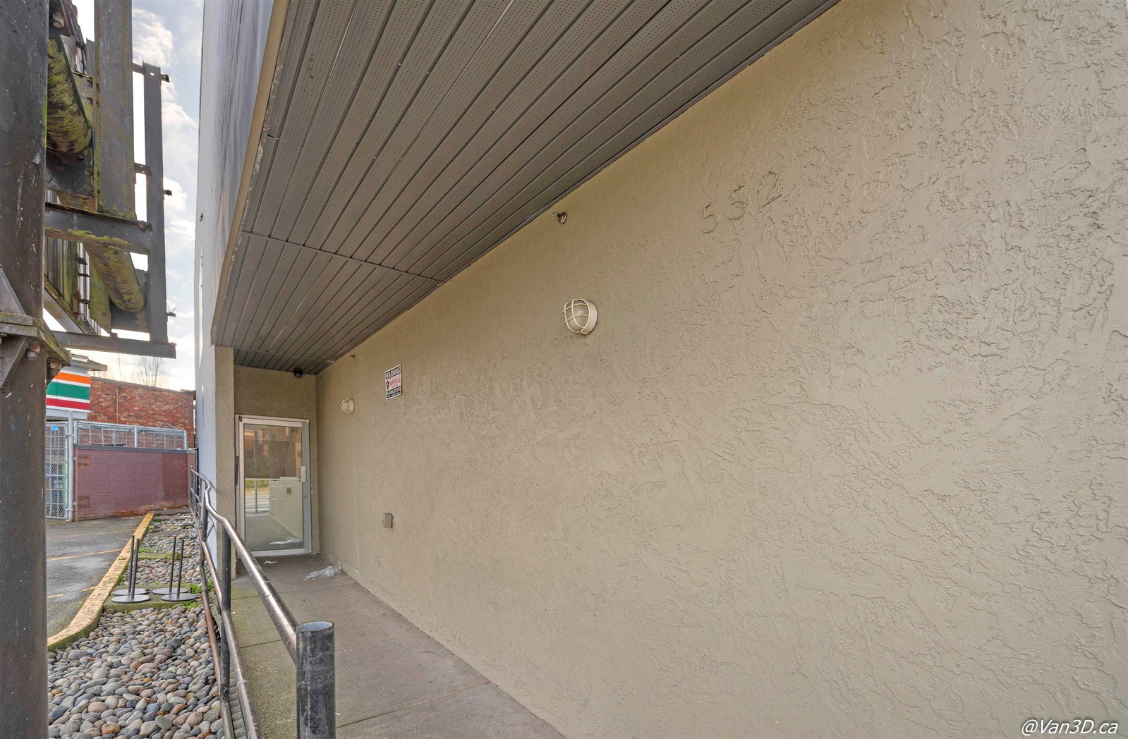 Listing Image 20