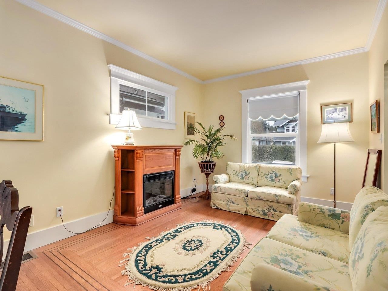 Listing photo 3