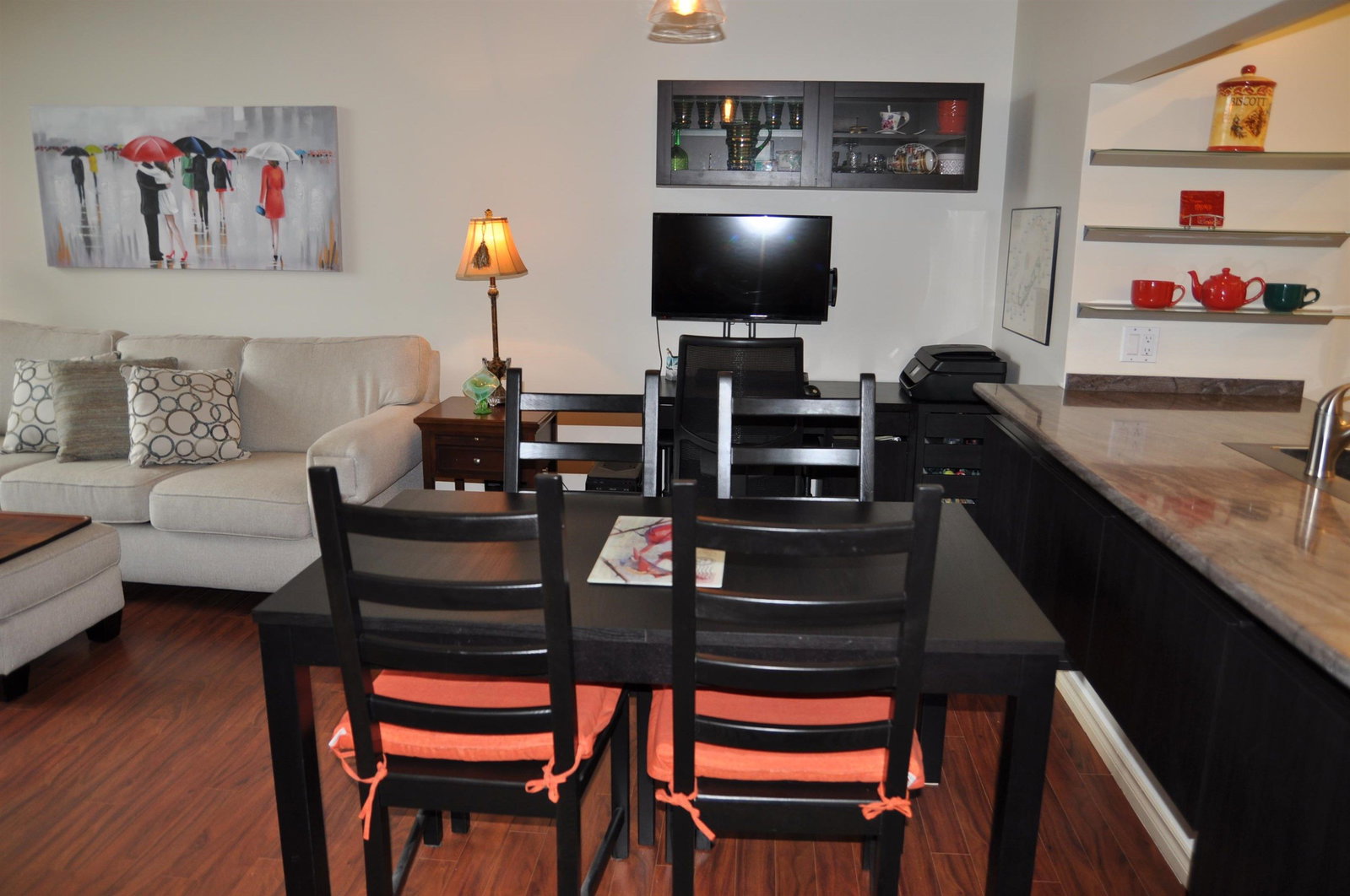 Listing Image 11