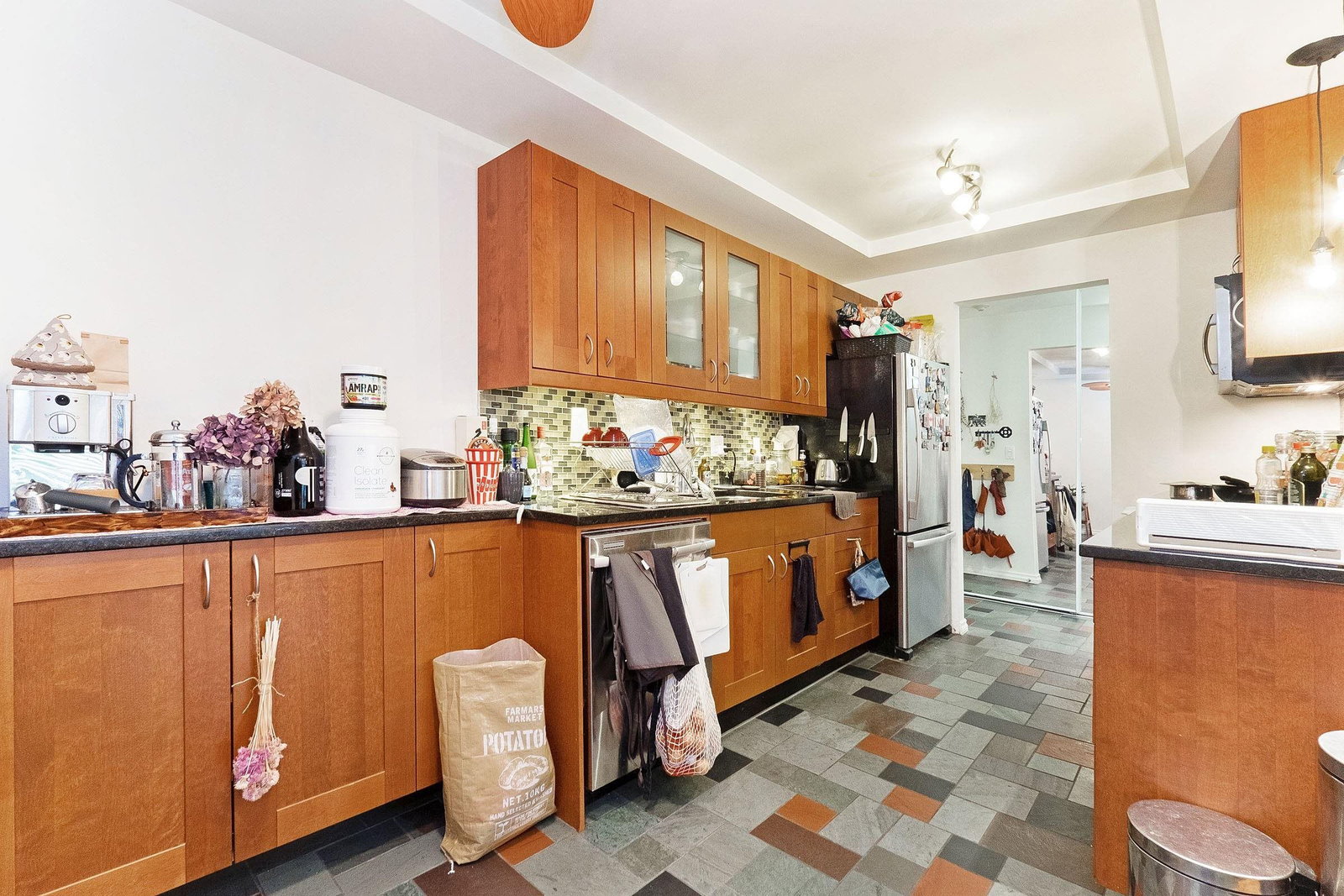 Listing Image 6
