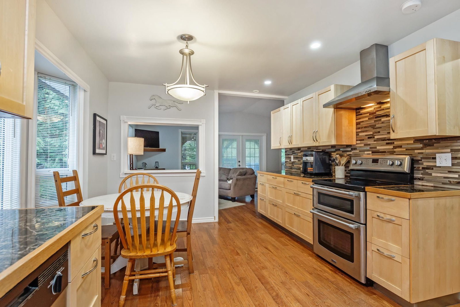 Listing Image 13