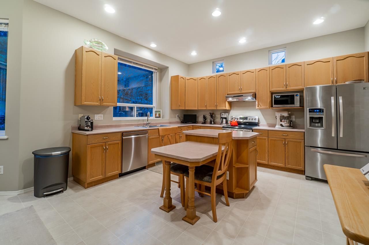 Listing Image 9