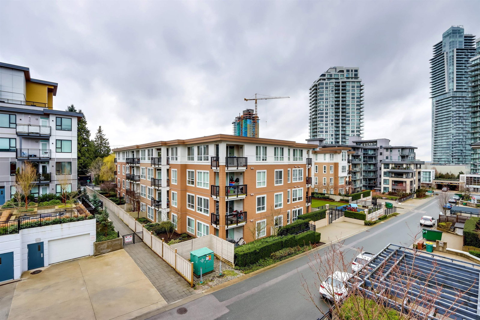 Listing Image 8