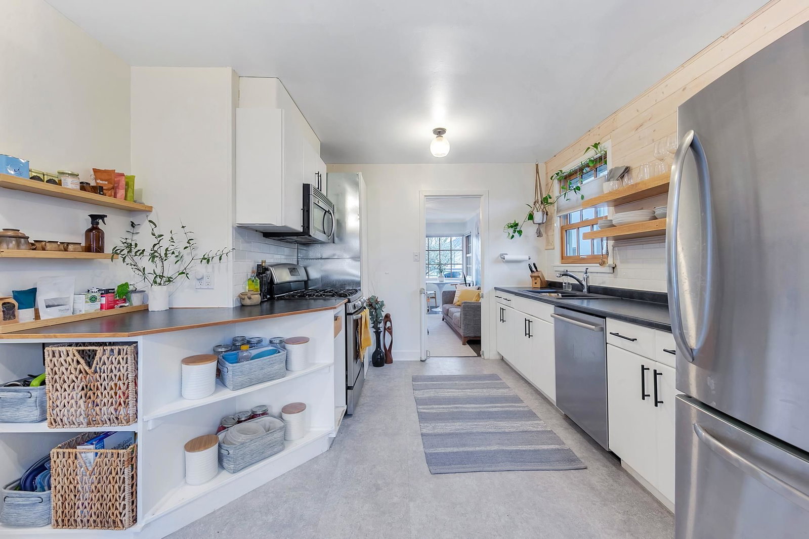 Listing Image 15