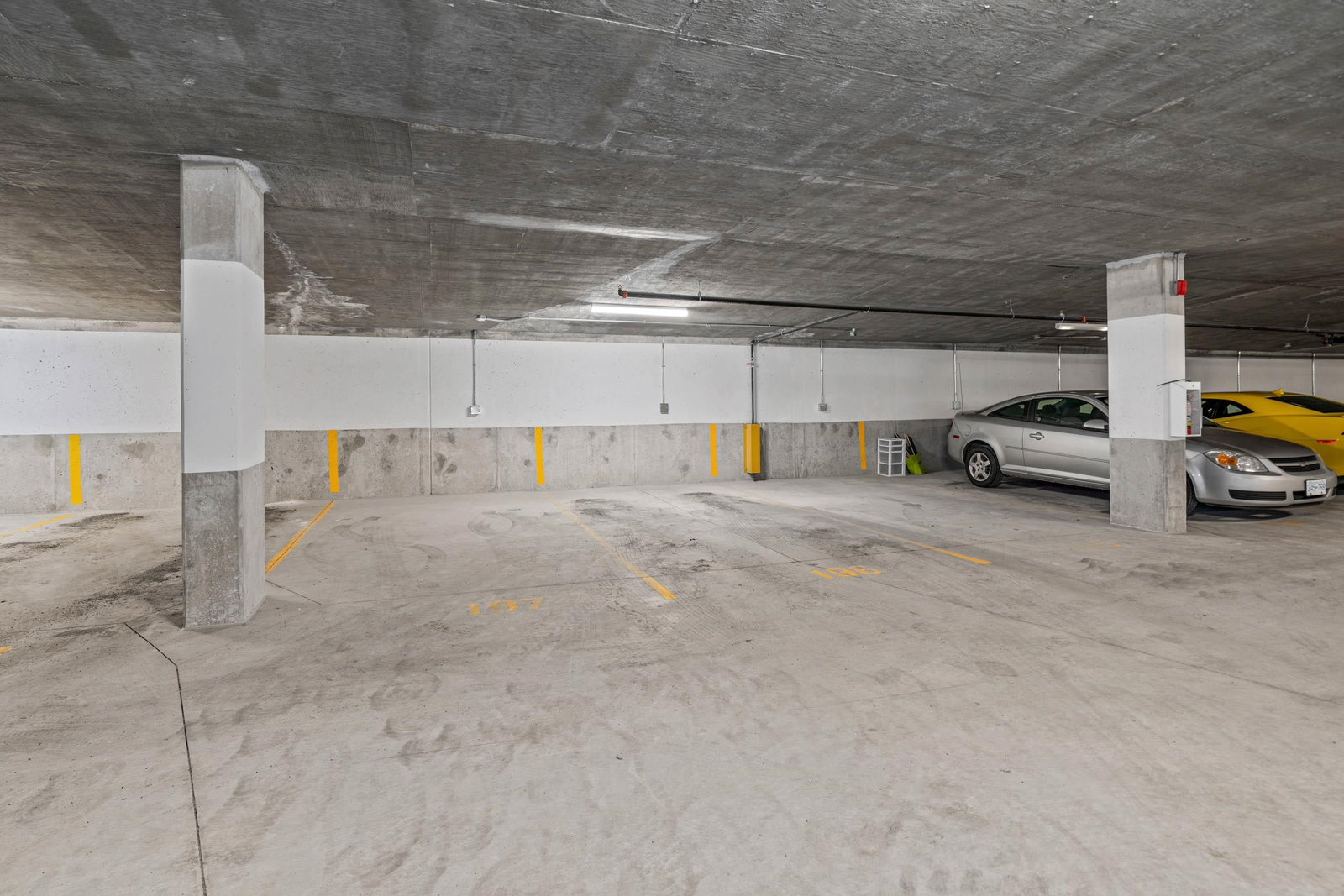Listing Image 25
