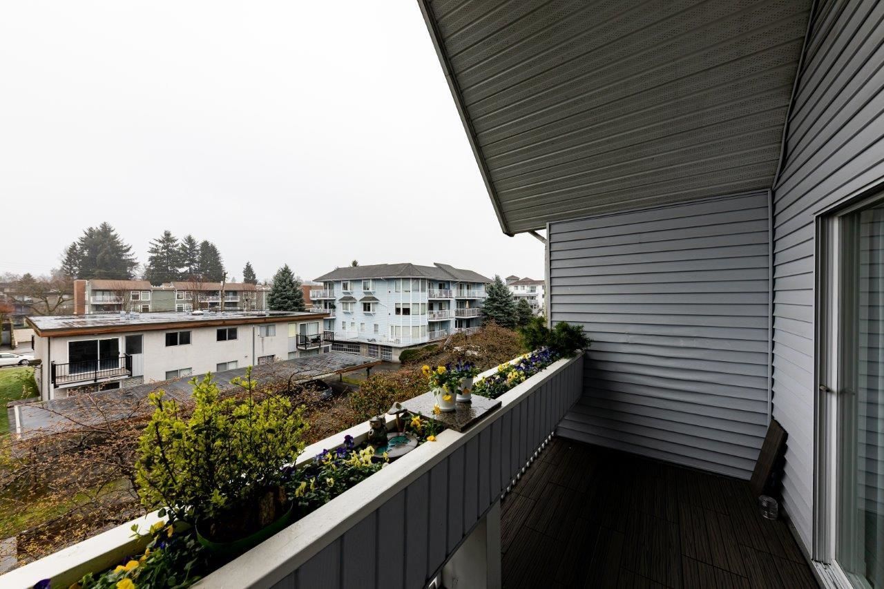 Listing Image 23