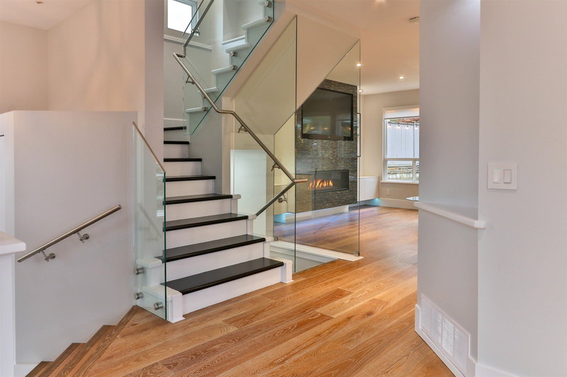 108 Sycamore Drive, Port Moody, V3H 0A8 | Image 3