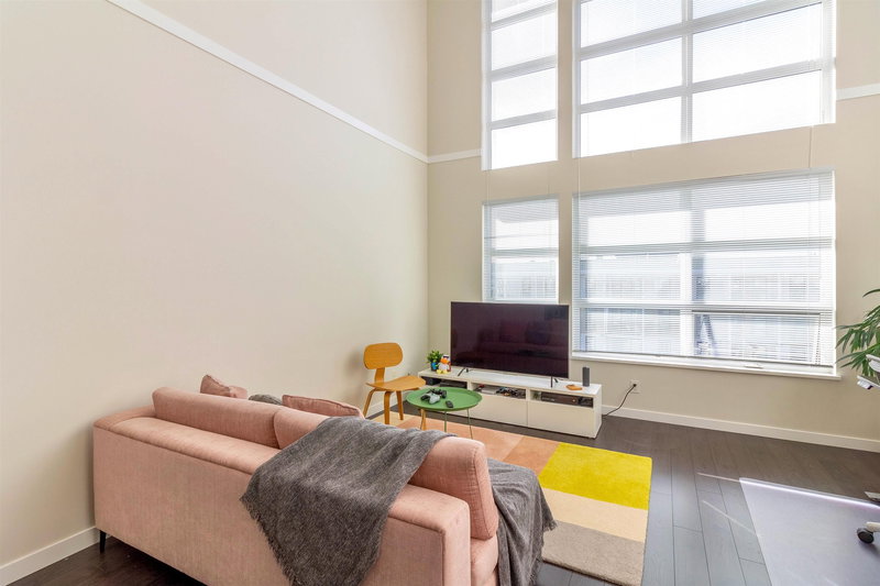 510 - 9877 University Crescent, Burnaby, V5A 0E5 | Image 2