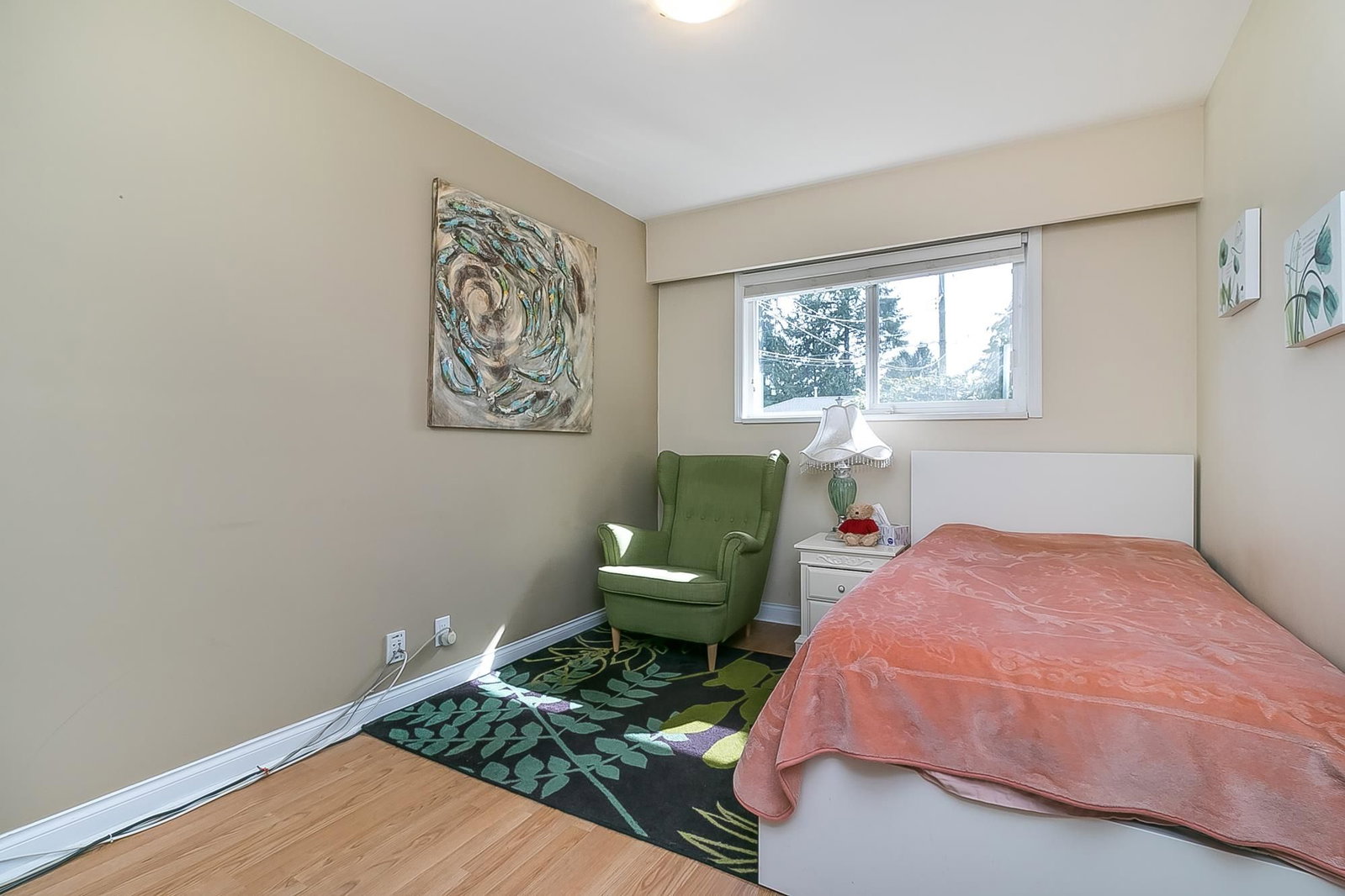 Listing Image 14