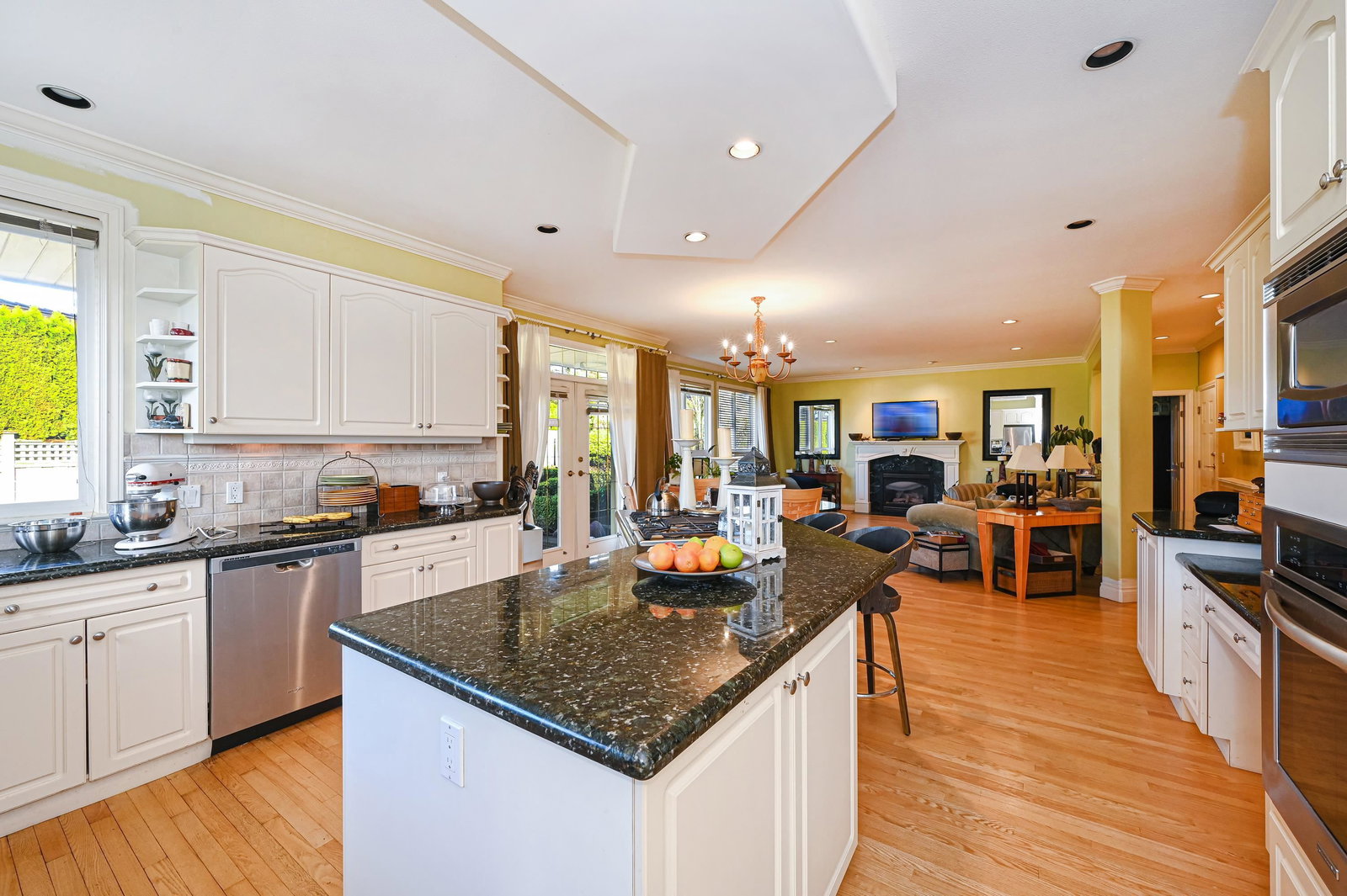 Listing Image 11