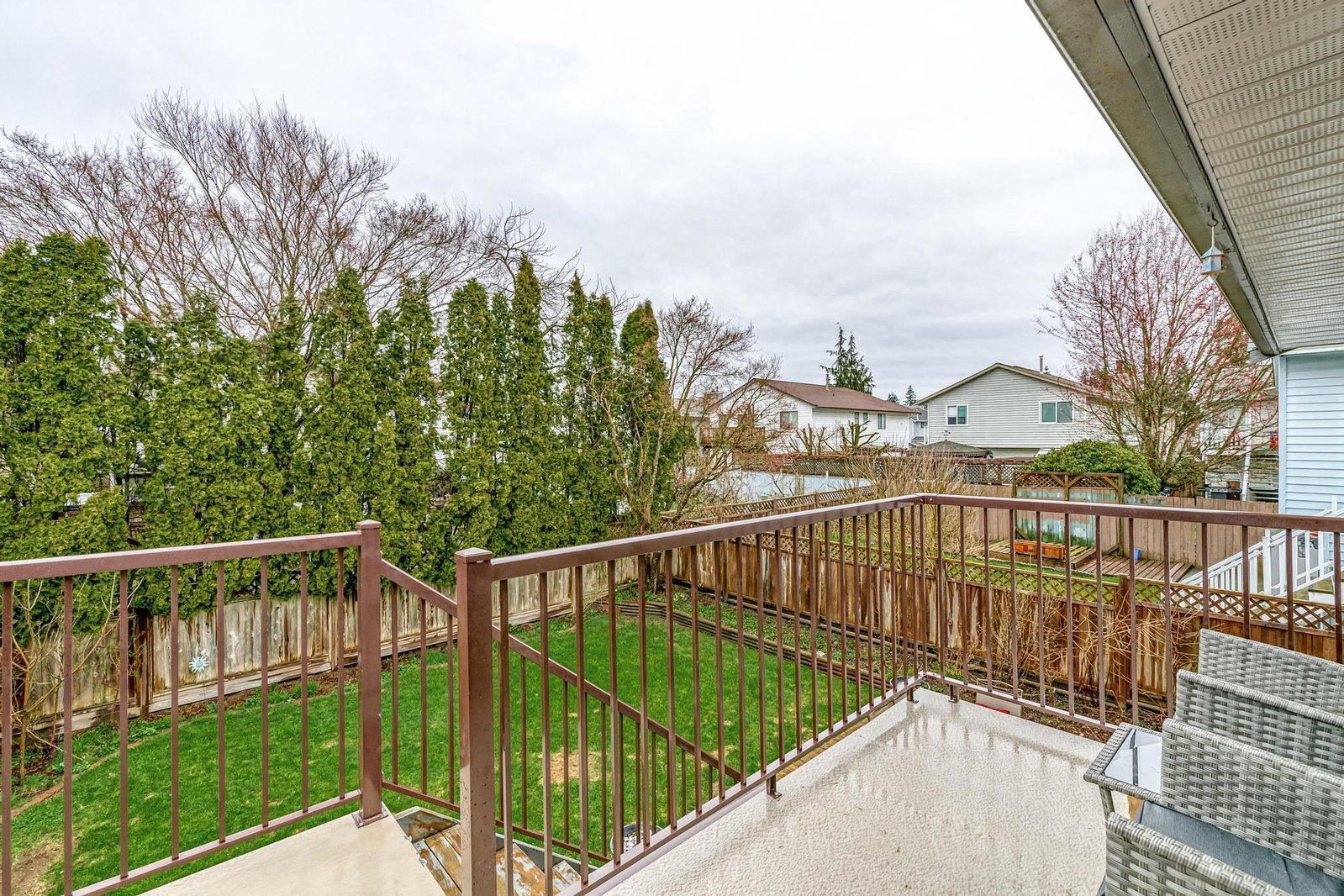 Listing Image 12