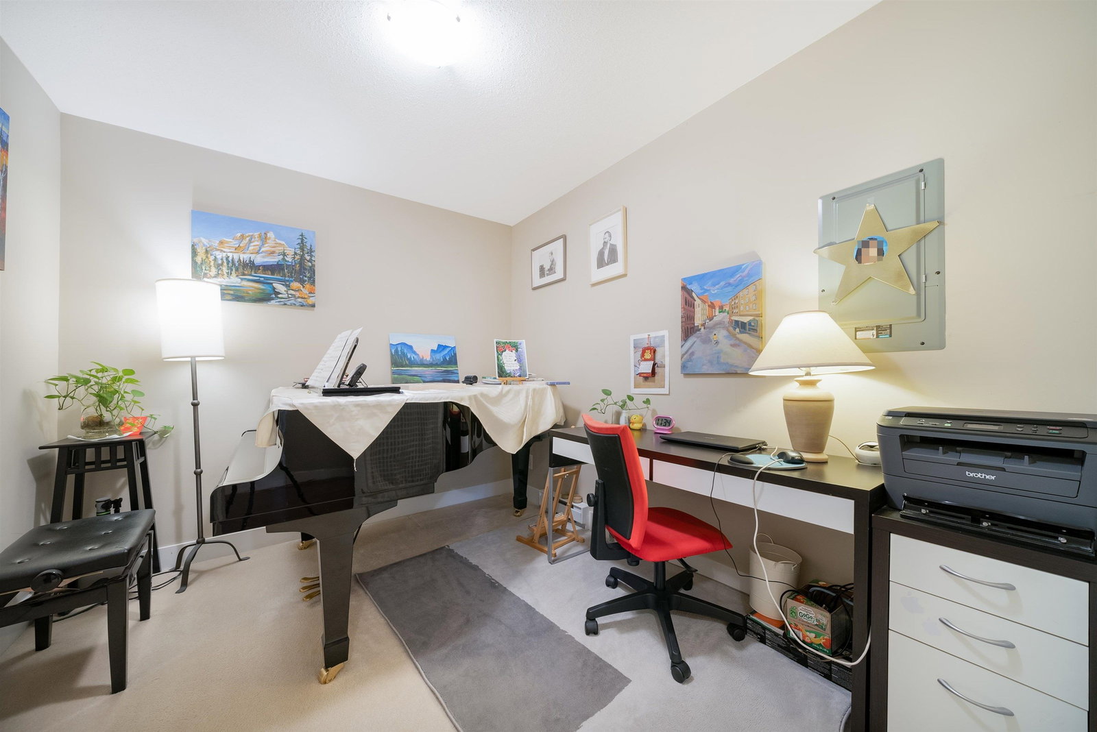 Listing Image 10