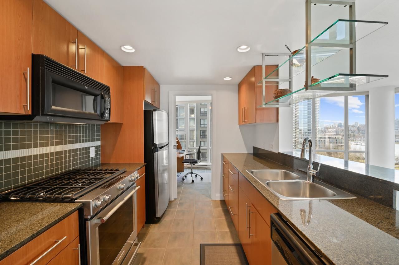 Listing Image 10