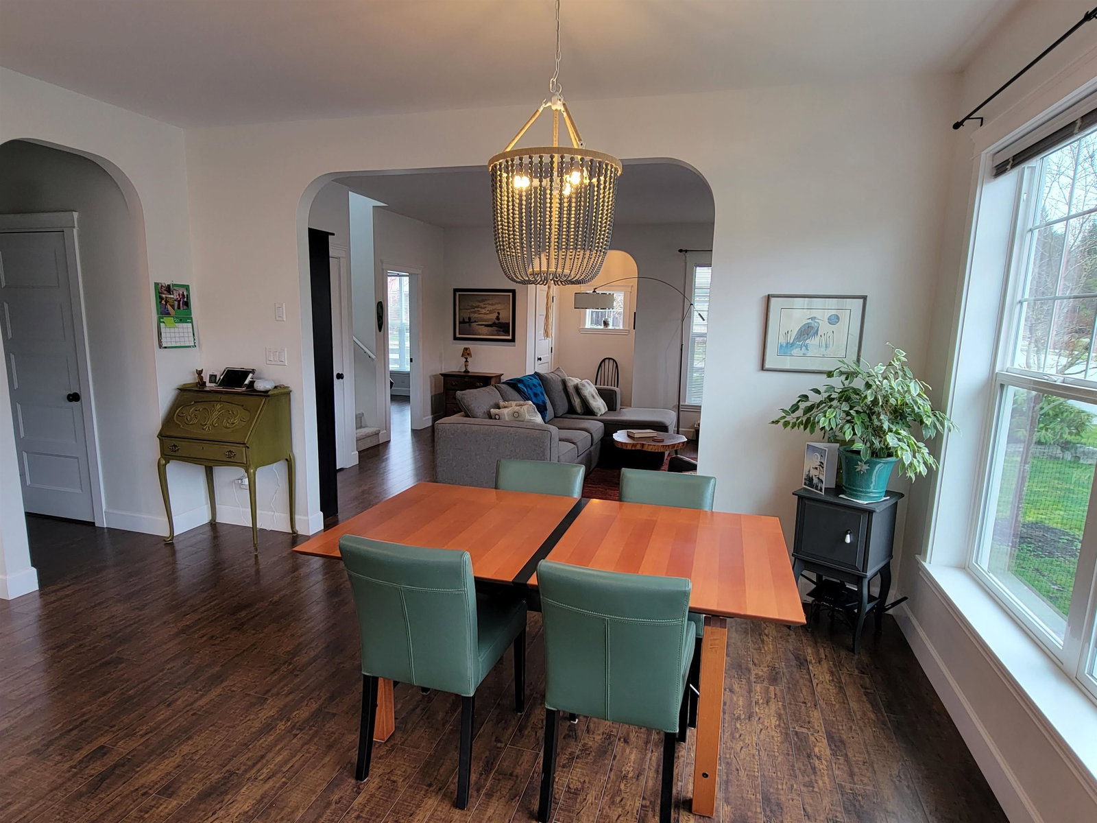Listing Image 11