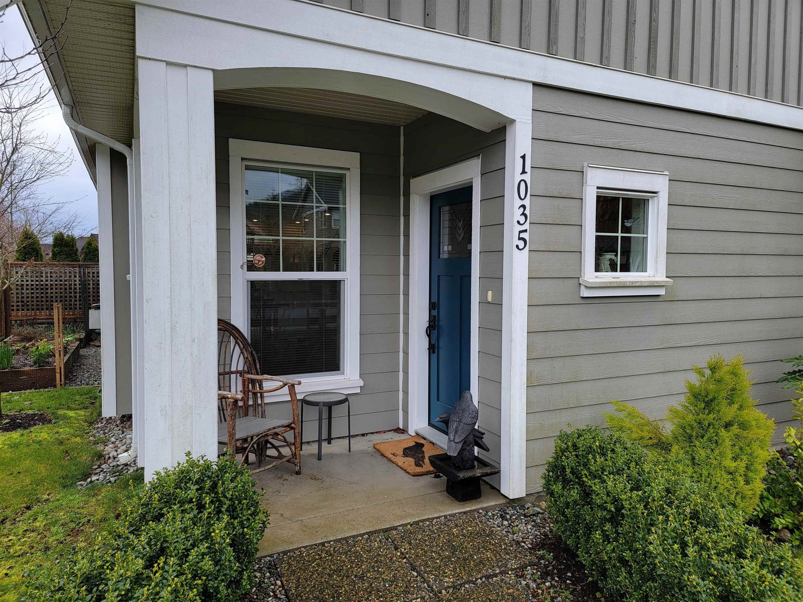 Listing Image 6