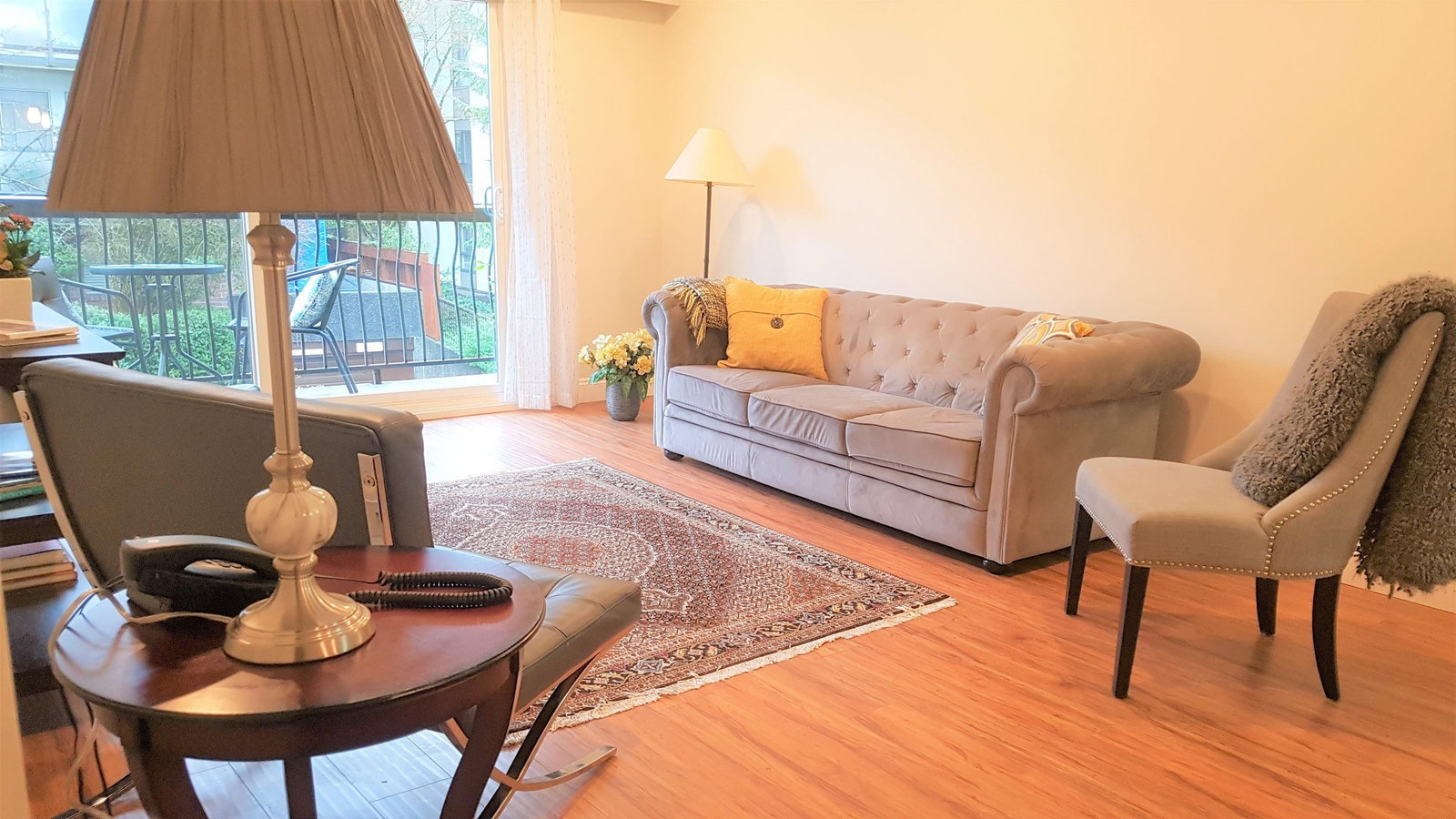 Listing Image 12