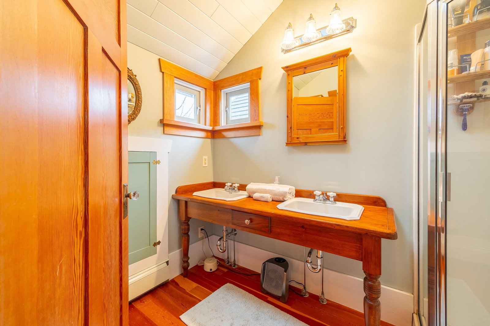 Listing Image 10