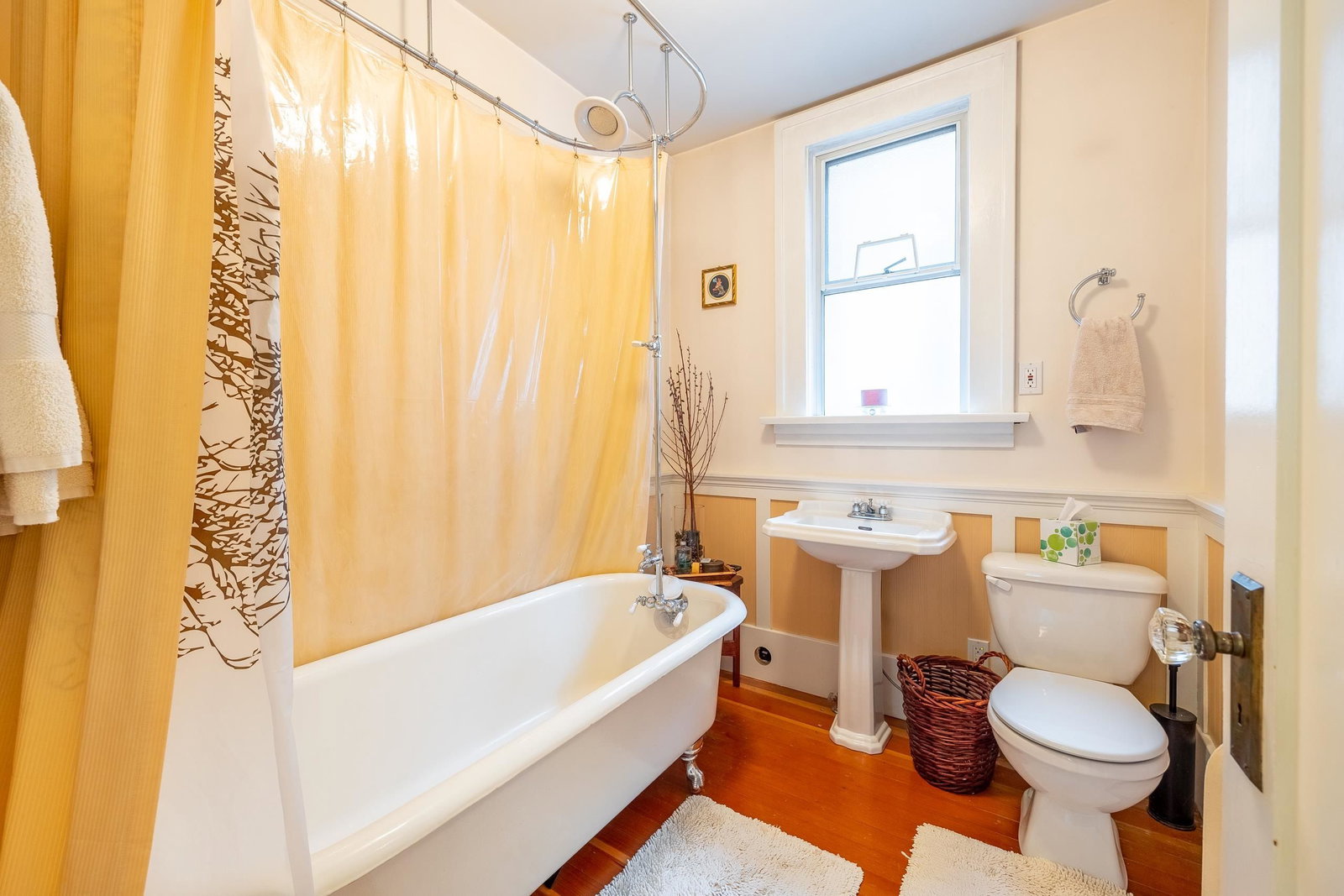 Listing Image 12