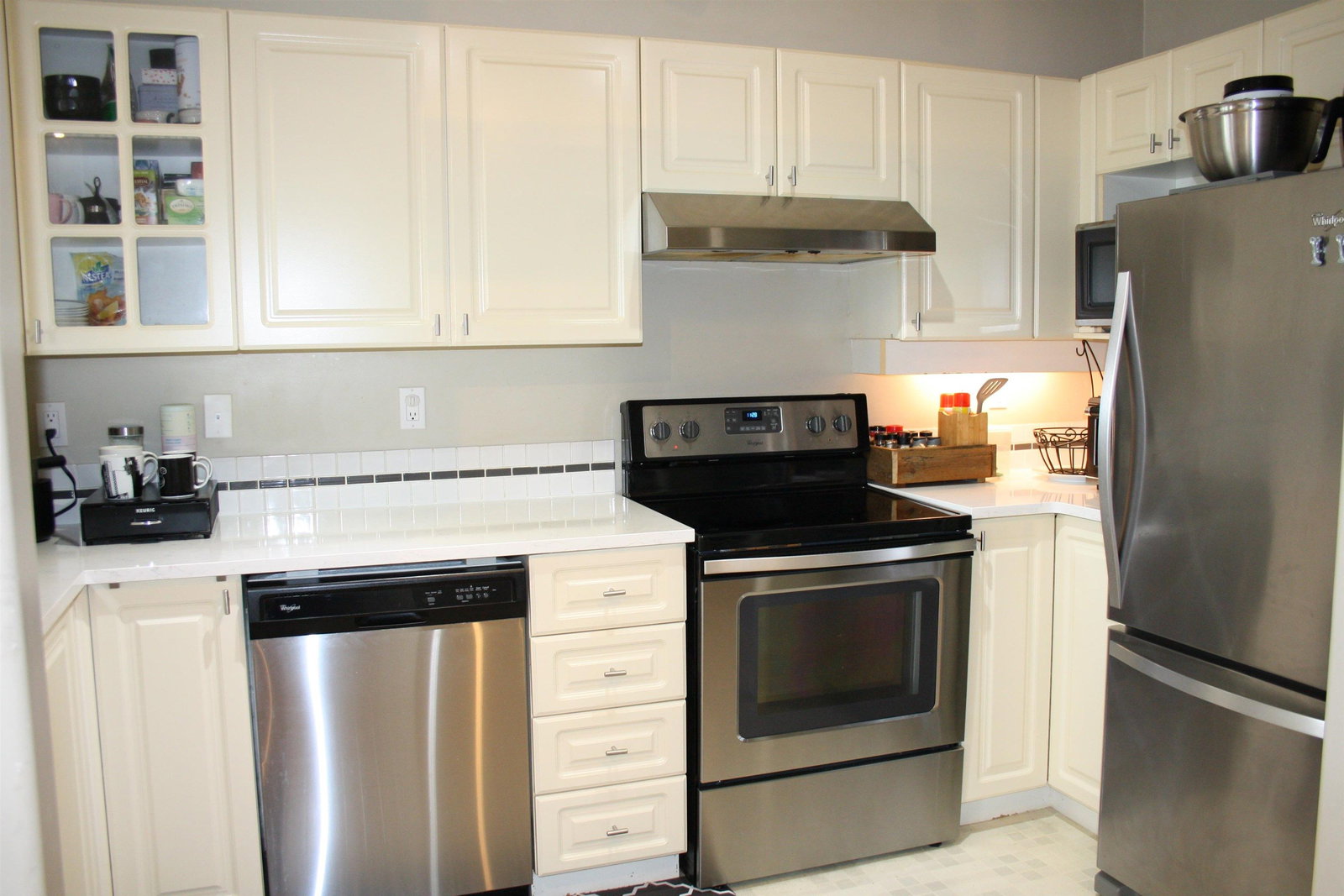 Listing Image 8