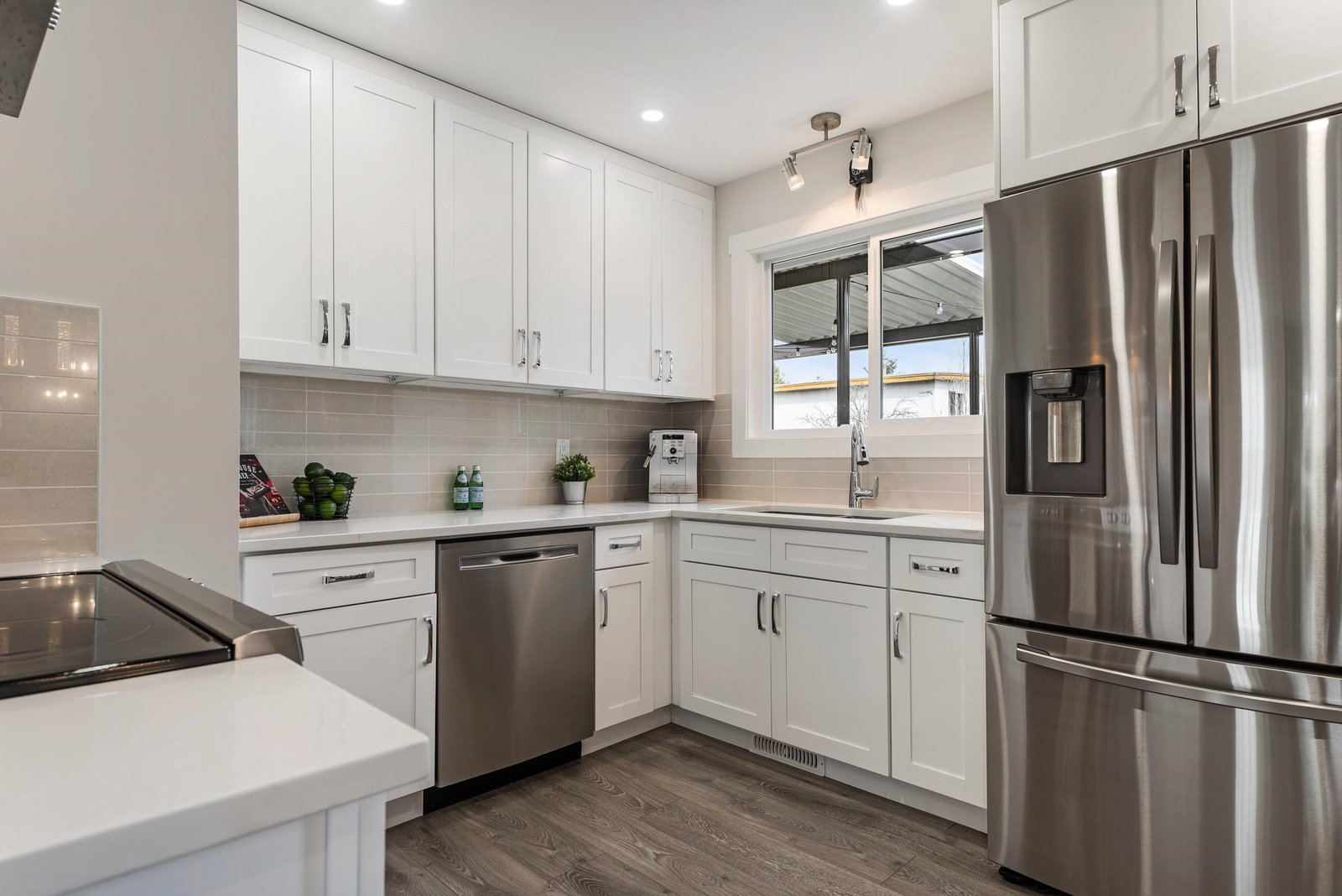 Listing Image 20