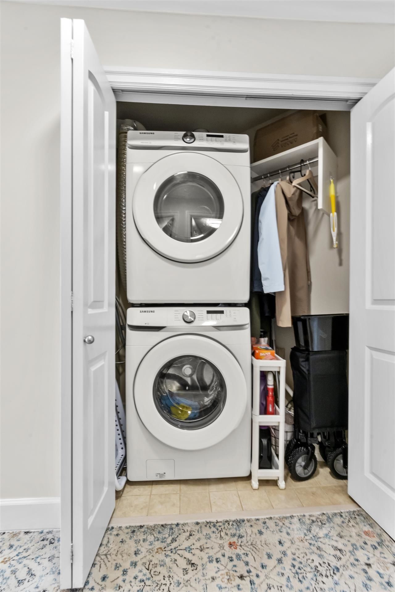 Listing Image 19