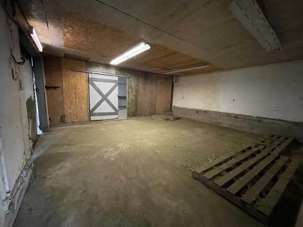 Listing Image 30