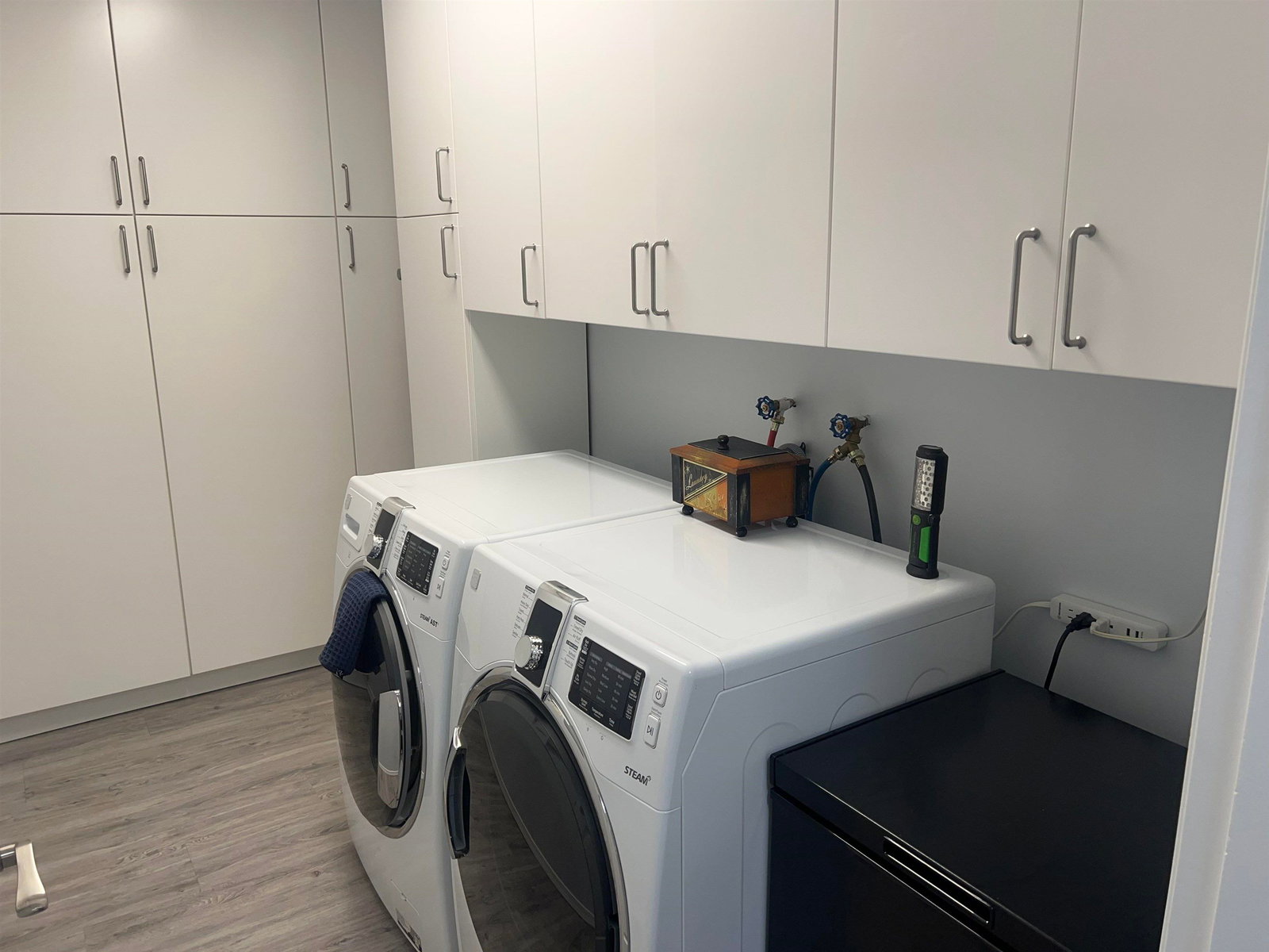 Listing Image 9
