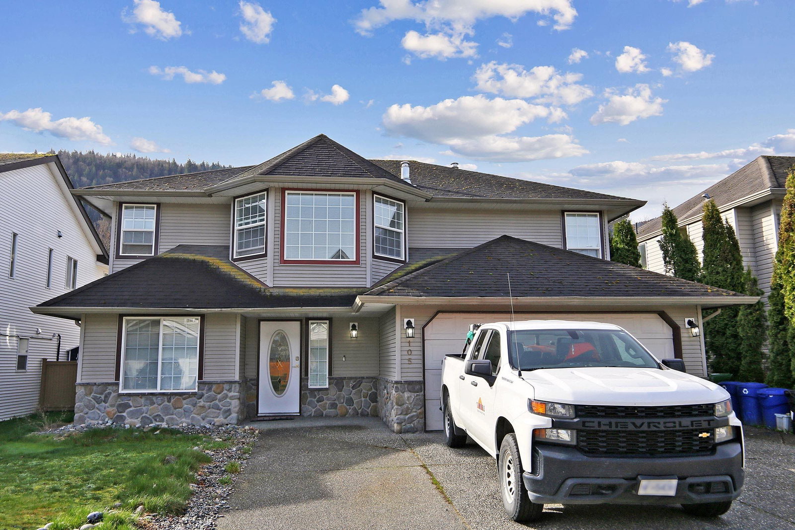 Listing Image 1